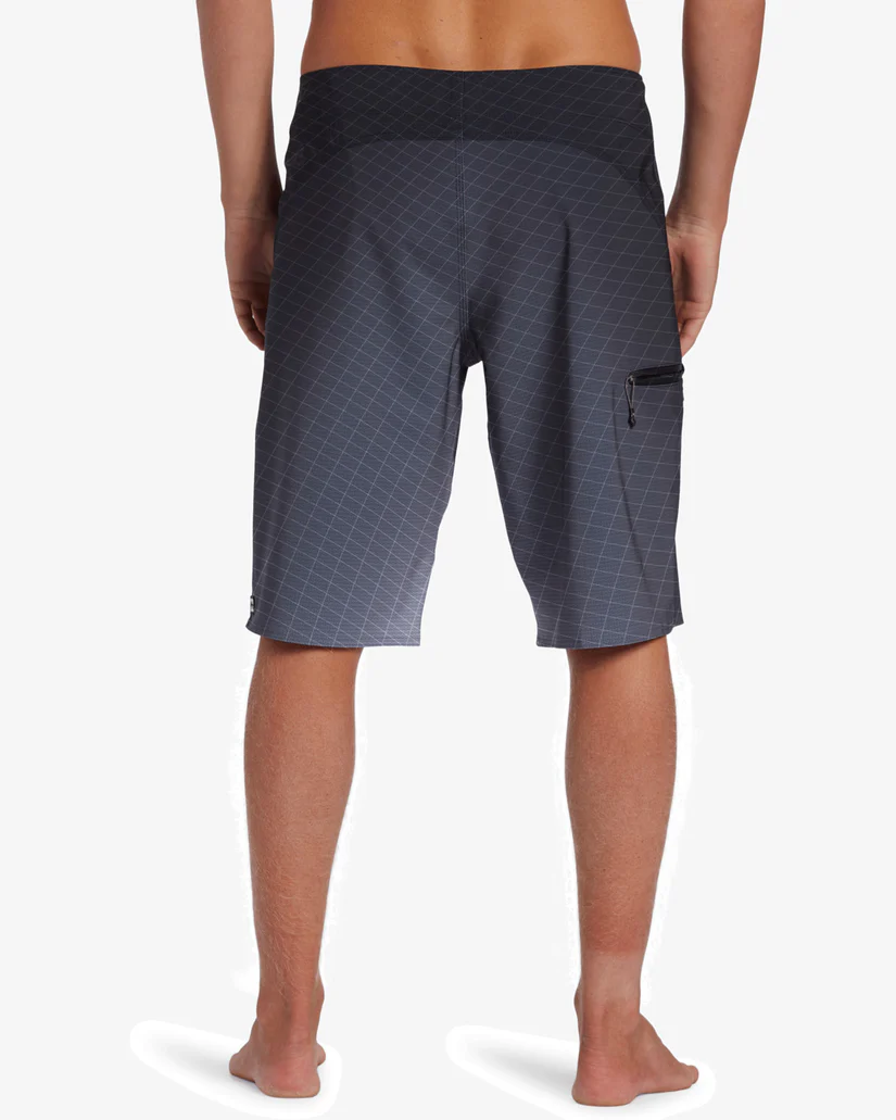 Billabong: Fluid Pro 21" Boardshorts