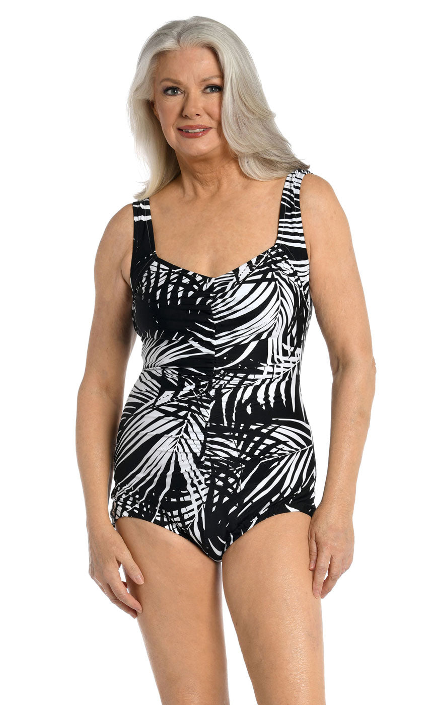 Girl sales leg swimsuit